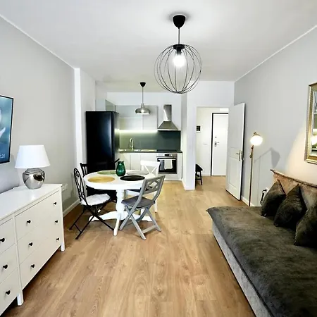 Apartment Soleil Expozita Old Town Tirana